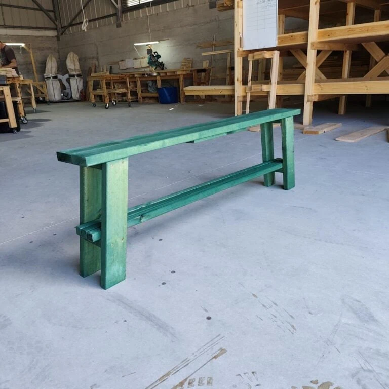 ספסל כניסה דגם "מיני" צבוע ירוק בנגריה